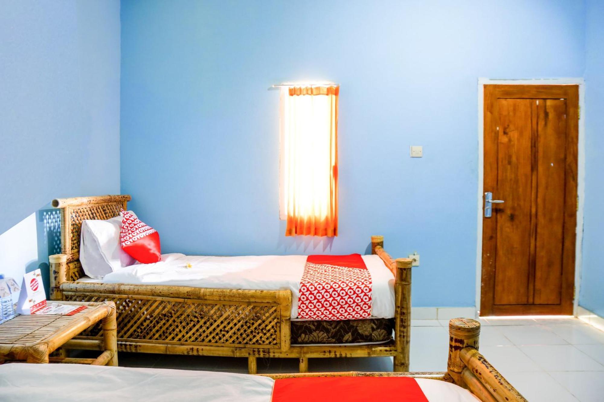Oyo 1662 Zury Homestay Kuta  Eksteriør billede